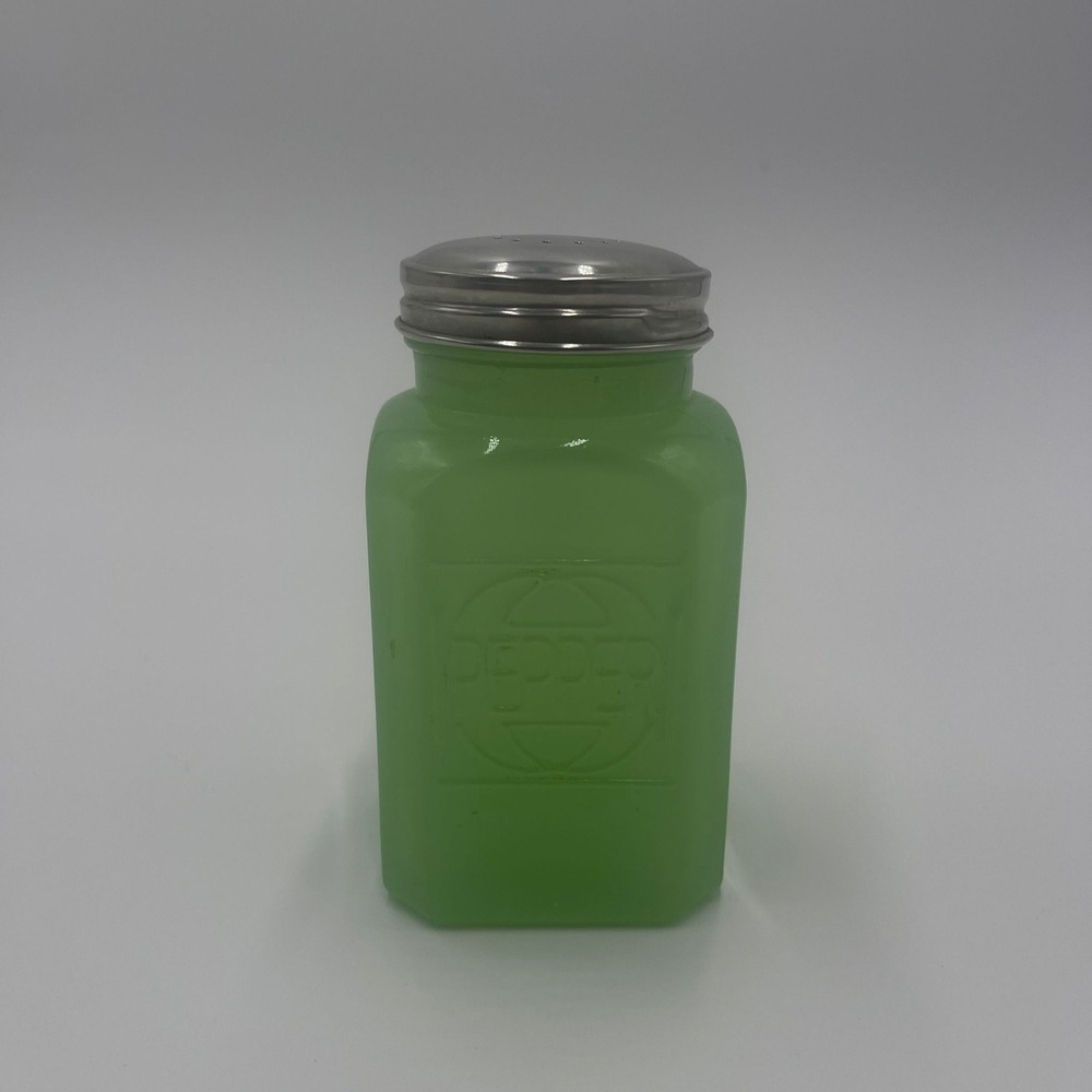 Vintage Pepco Green‎ Glass Pepper Shaker Kitchen Decor China Marked